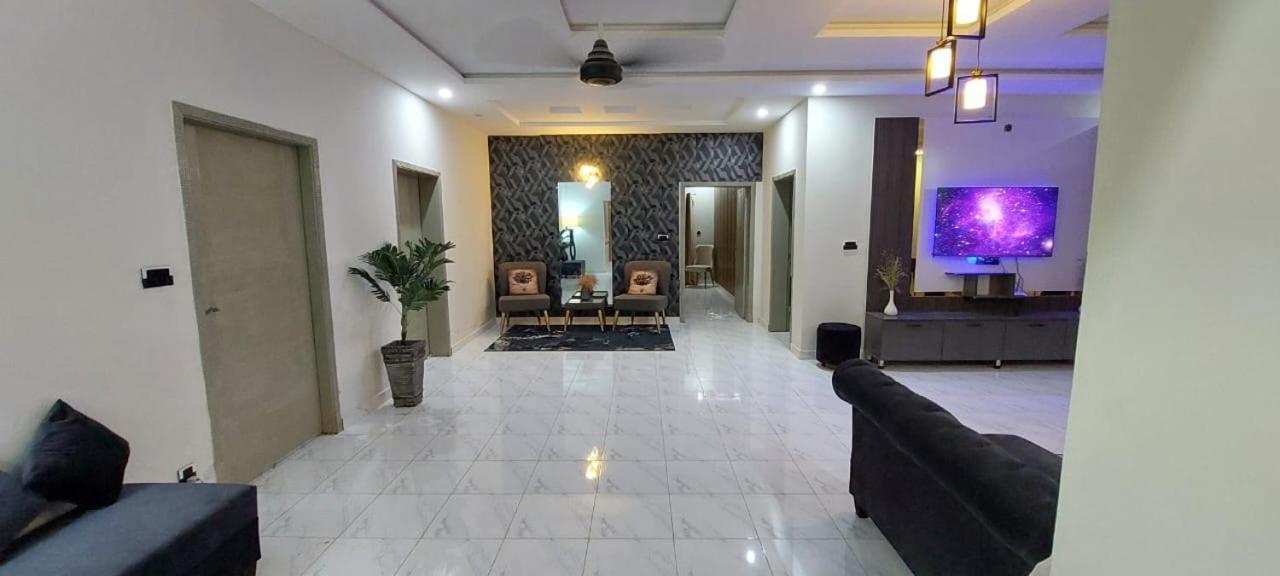 Velvet Vibes Villa Near Islamabad Airport Dhok Sandemar Ngoại thất bức ảnh