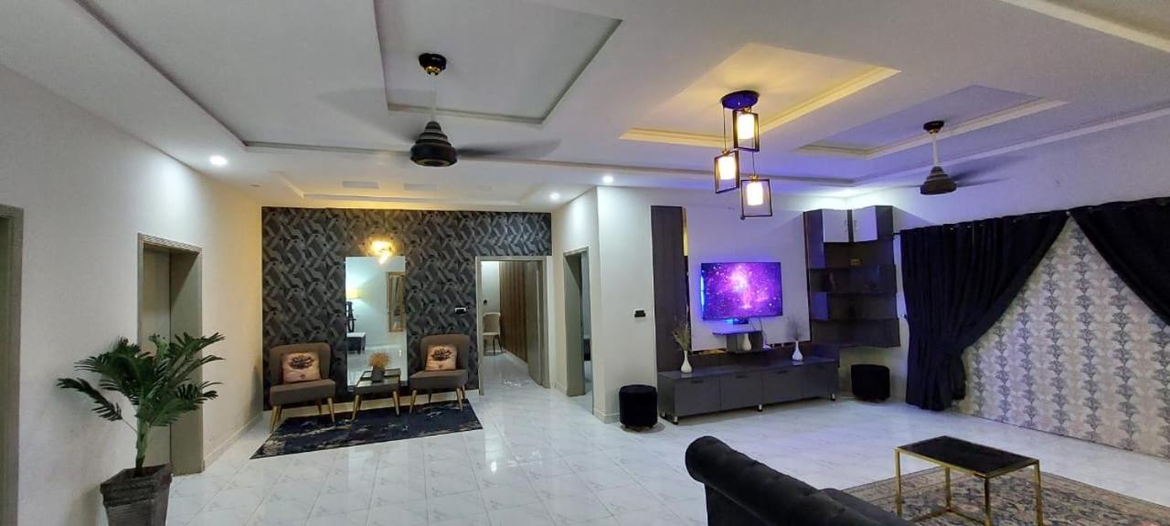 Velvet Vibes Villa Near Islamabad Airport Dhok Sandemar Ngoại thất bức ảnh